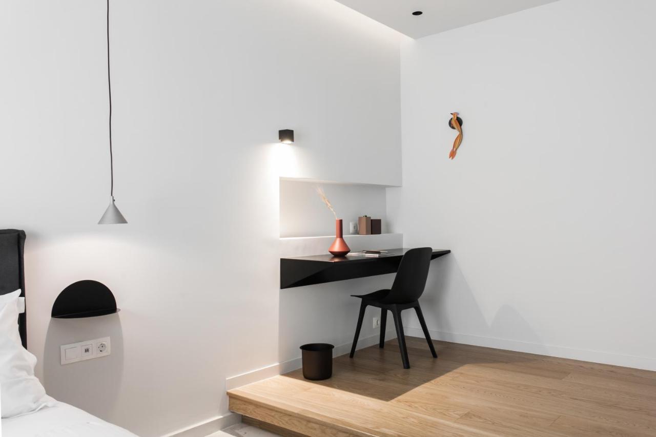 Marvelous 2Br Apartments With Balcony By Upstreet Athene Buitenkant foto