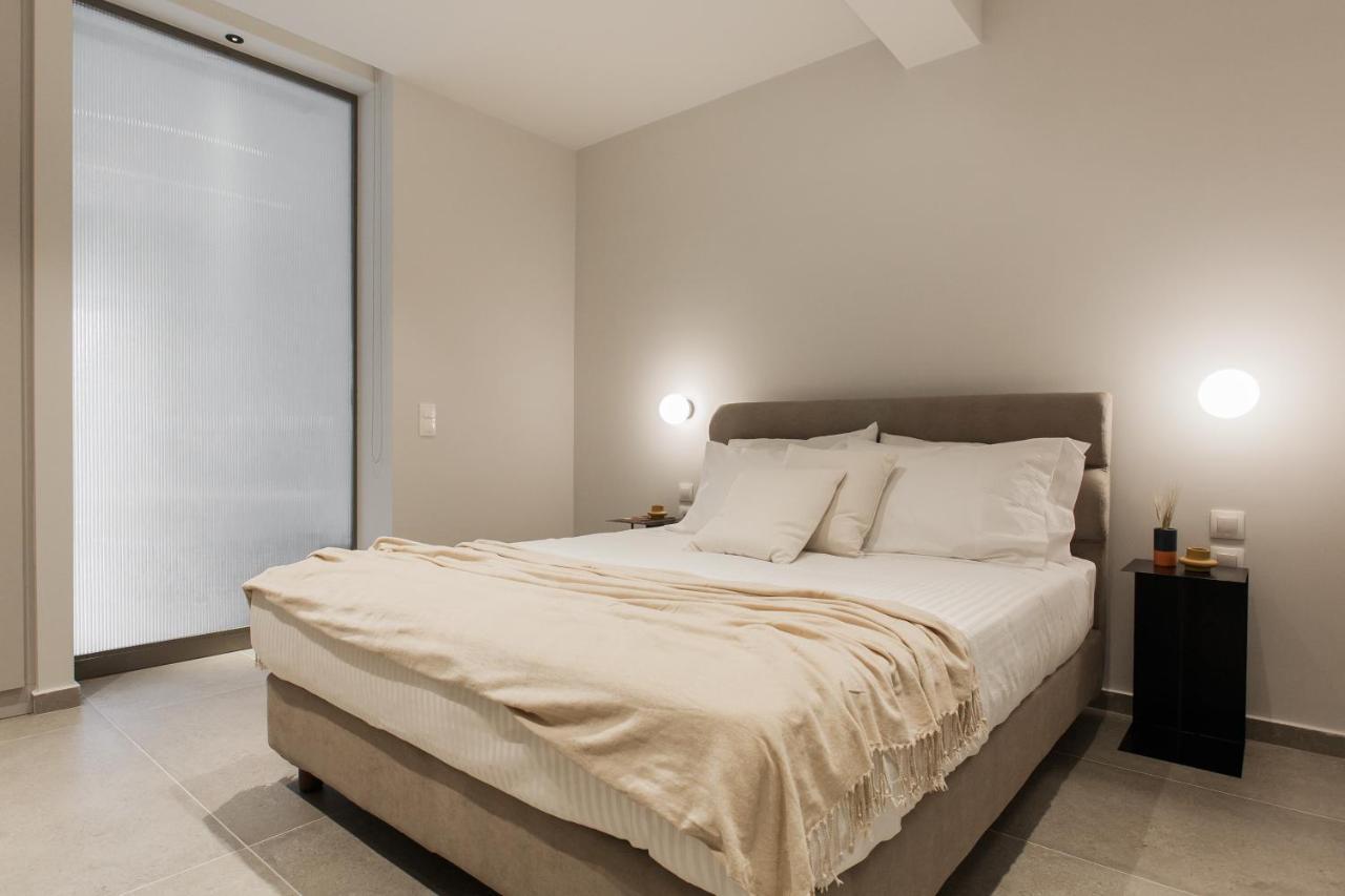 Marvelous 2Br Apartments With Balcony By Upstreet Athene Buitenkant foto