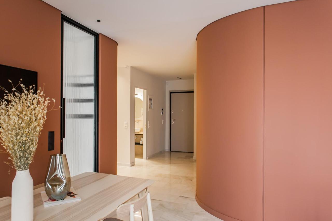 Marvelous 2Br Apartments With Balcony By Upstreet Athene Buitenkant foto