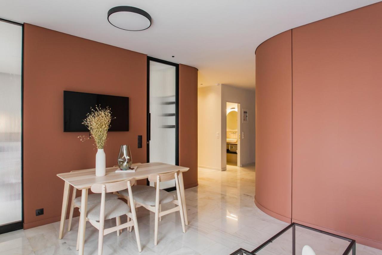Marvelous 2Br Apartments With Balcony By Upstreet Athene Buitenkant foto